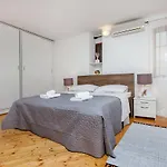 Marconi Apartmán