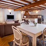 Marconi Apartmán *