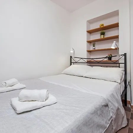 Marconi Apartament *