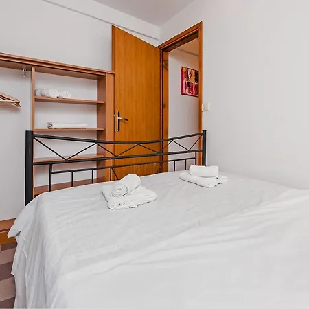Marconi Apartament *