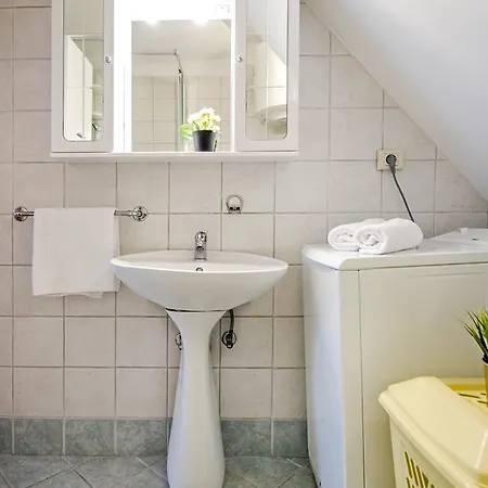 Marconi Apartament