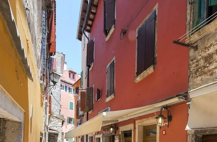 Marconi * Ρόβινι