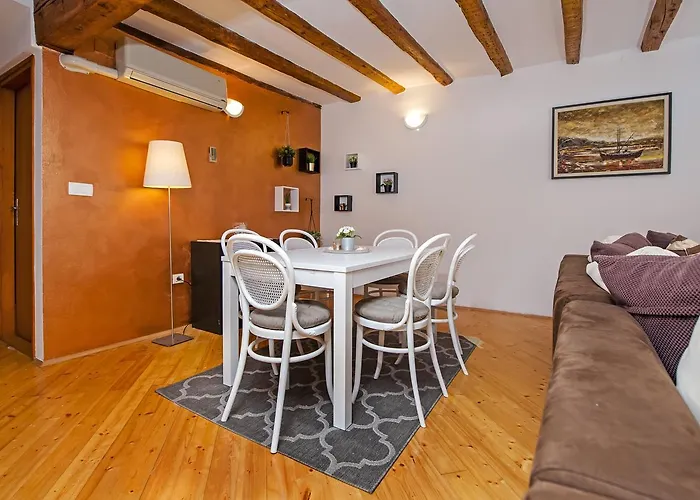 Marconi * Ρόβινι